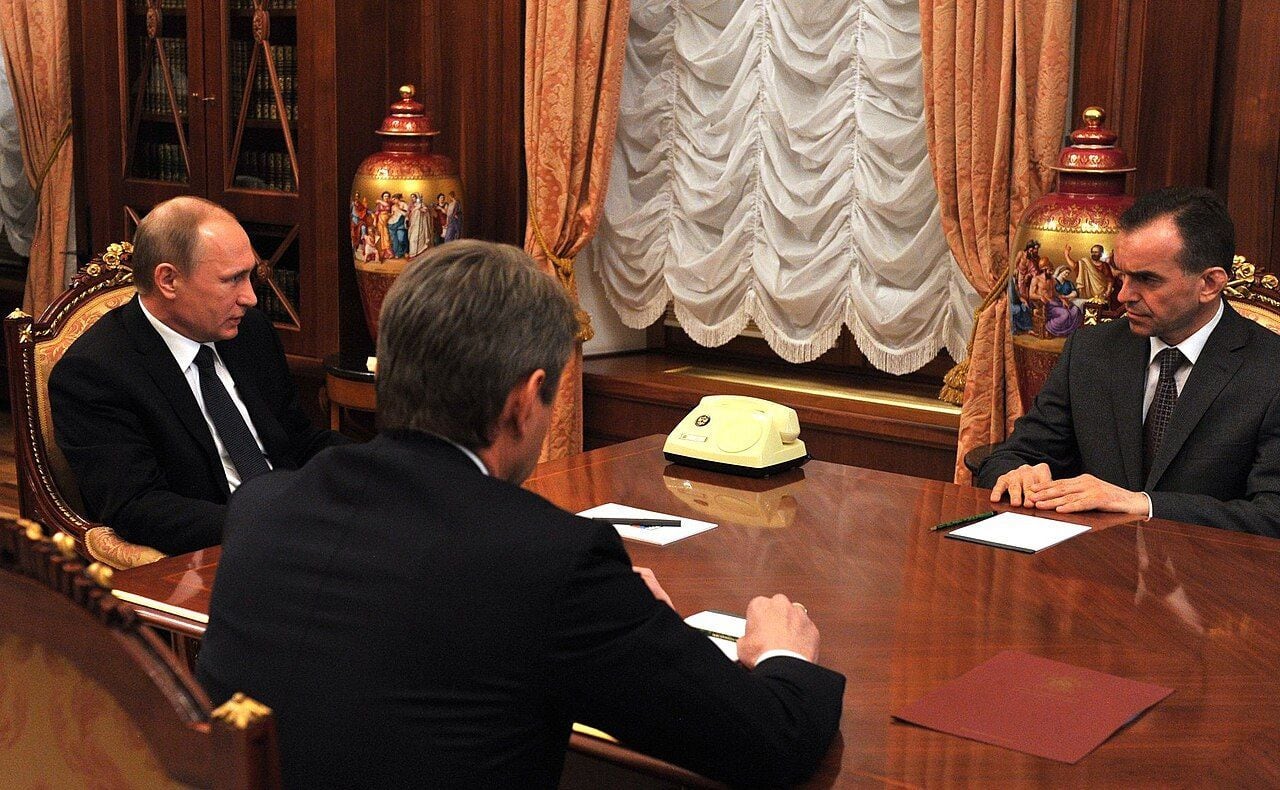 Кремль, апрель 2015: Владимир Путин, Александр Ткачёв и Вениамин Кондратьев