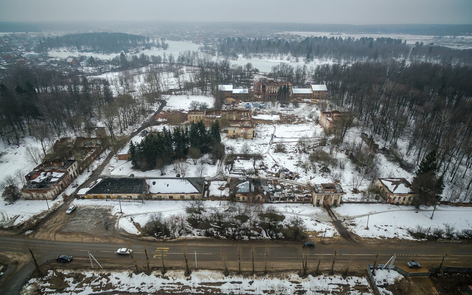 Колонны без крыши: дворец усадьбы Гребнево у Фрязино