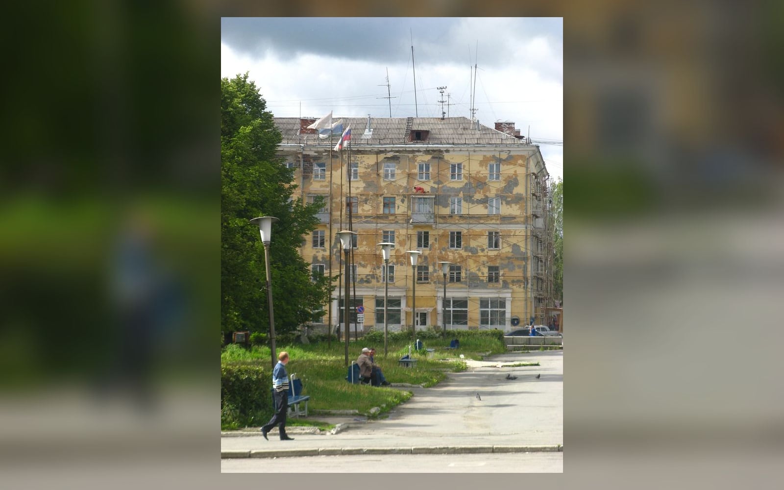 Центральная площадь Первоуральска, ремонт фасада