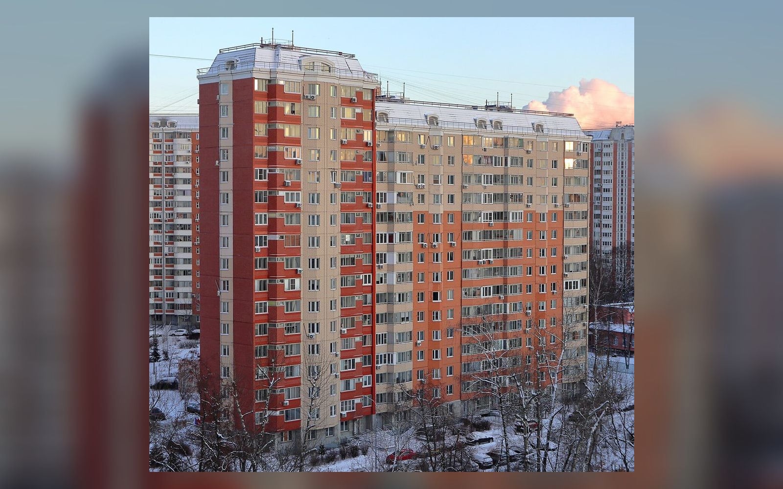 Фасад многоквартирного жилого дома