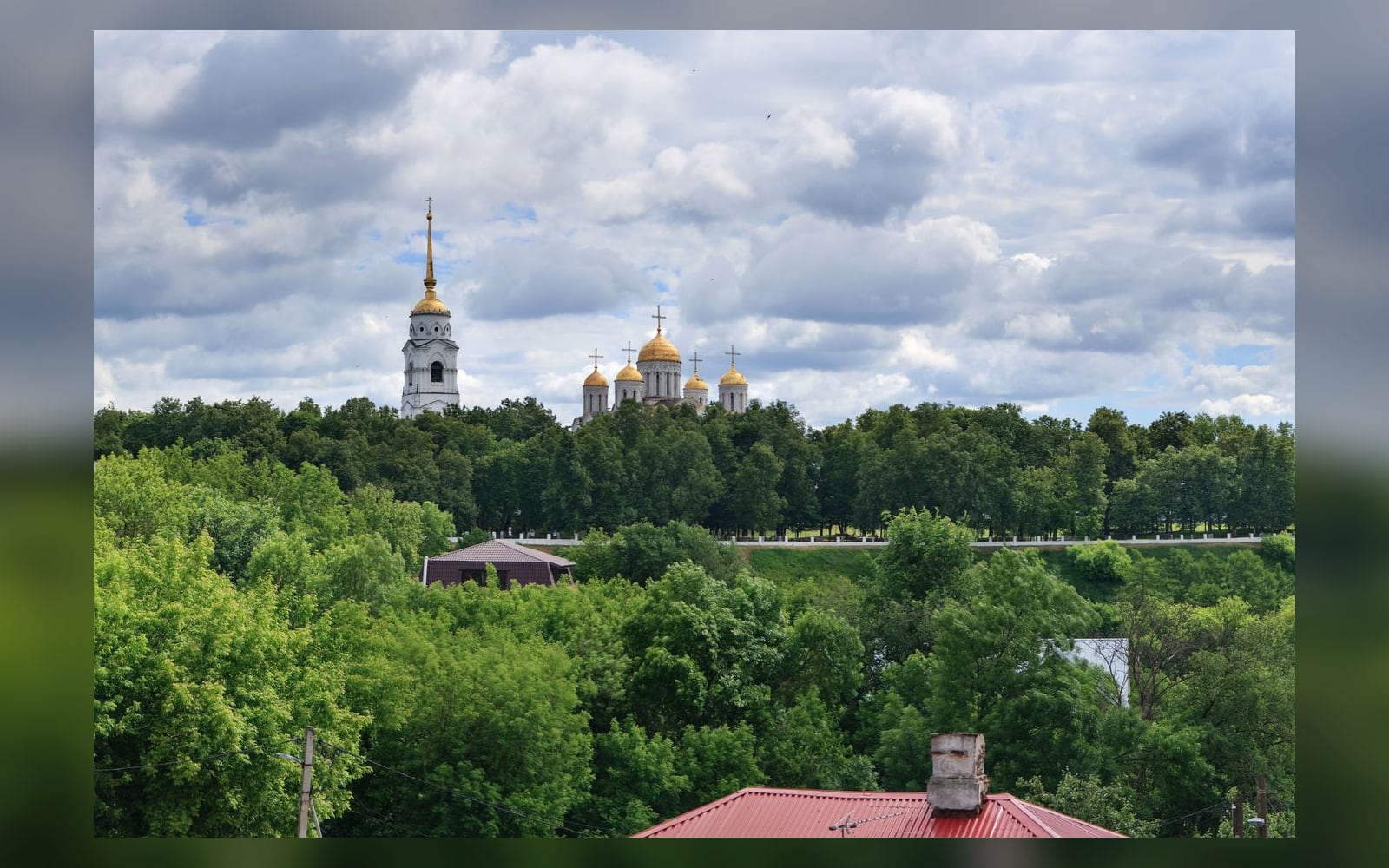 Панорама Владимира с Успенским собором