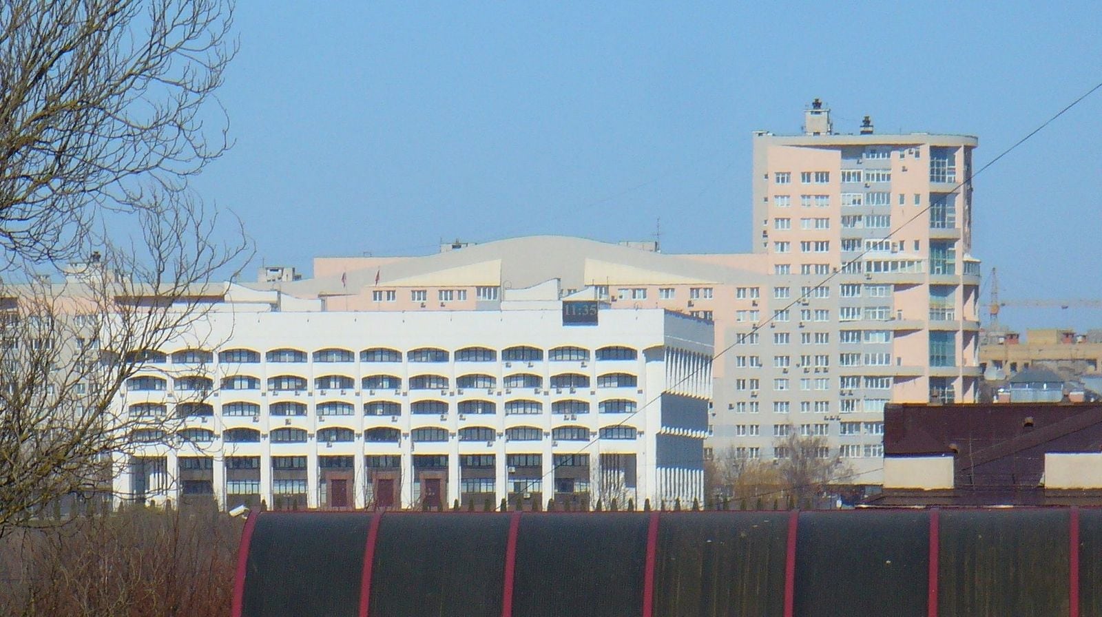 Здание администрации Владимирской области на Октябрьском проспекте