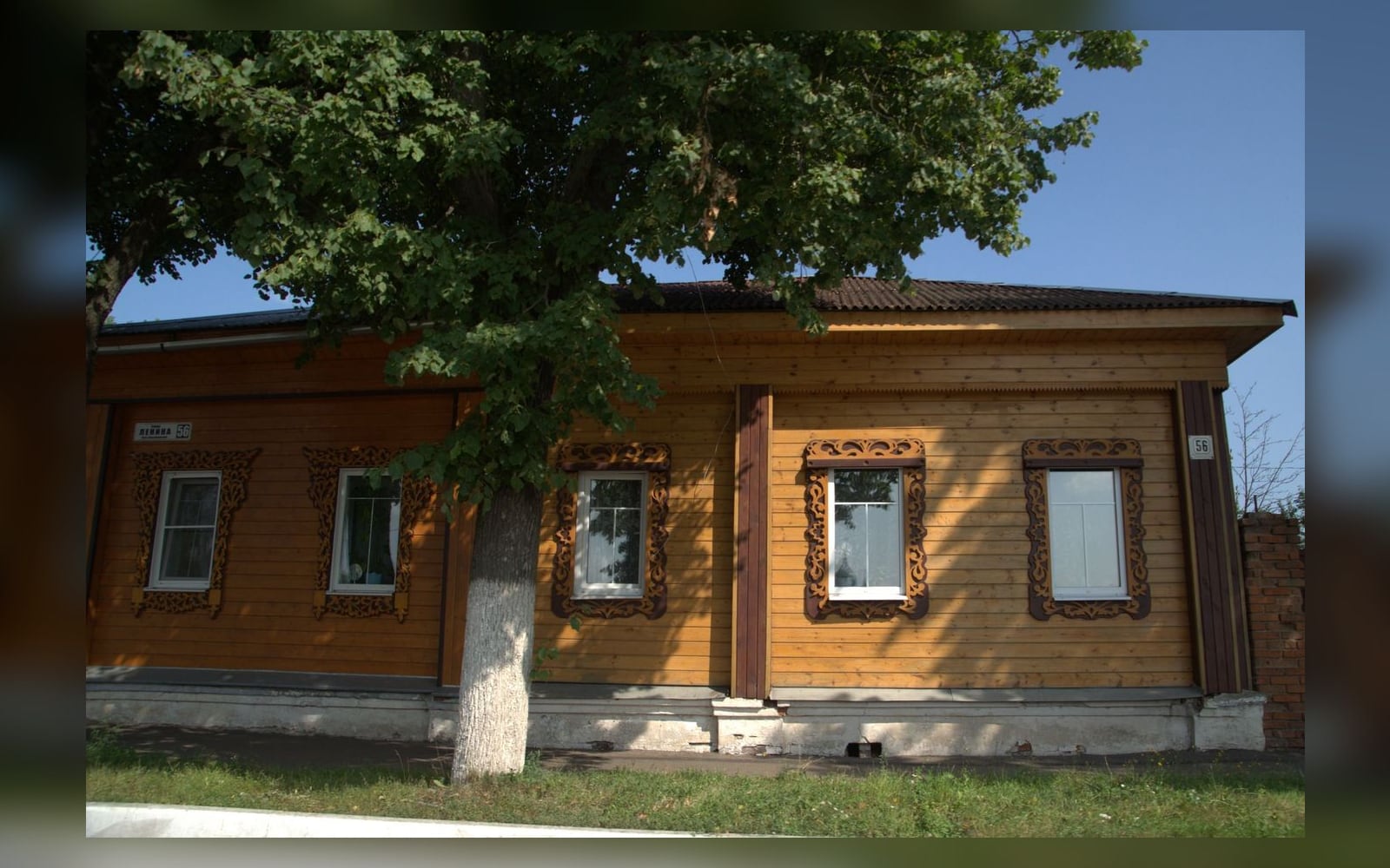 Деревянный жилой дом в Суздале