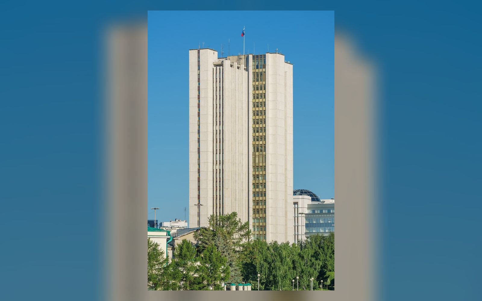 Дом правительства Свердловской области в Екатеринбурге