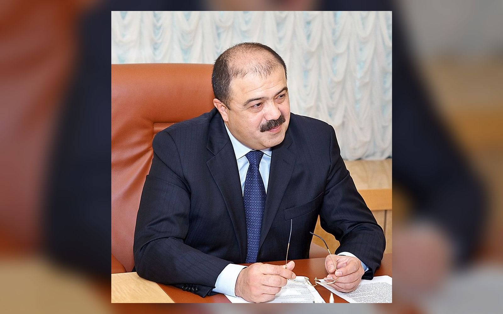 Искандер Махмудов