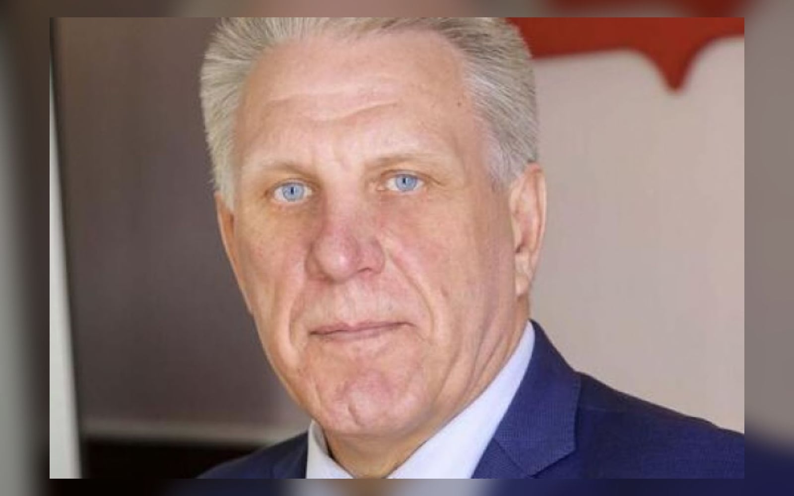 Владимир Саар